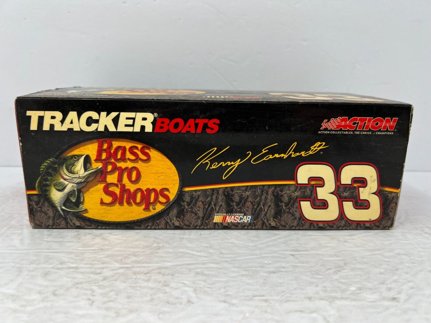 Action Nascar #33 Kerry Earnhardt Bass Pro Shops 2004 Monte Carlo 1:24 Diecast