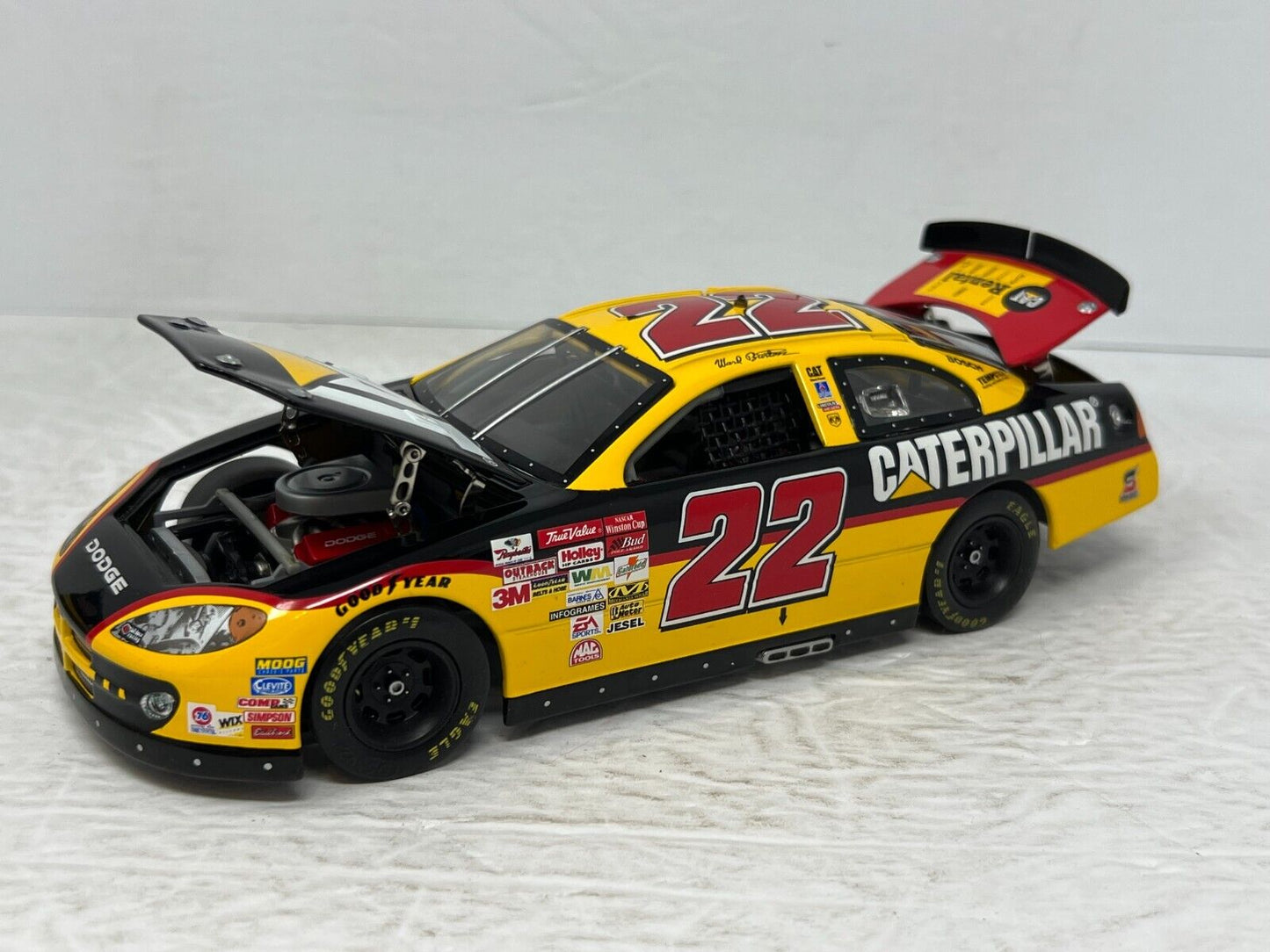 Ertl Racing Champions Nascar #22 Ward Burton Caterpillar Dodge 1:24 Diecast