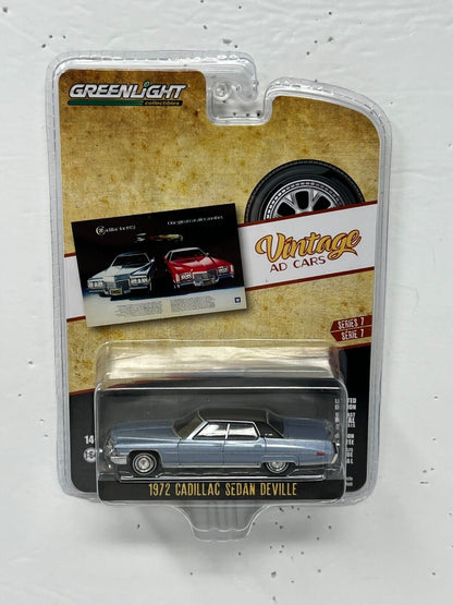 Greenlight Vintage AD Cars 1972 Cadillac Sedan Deville 1:64 Diecast