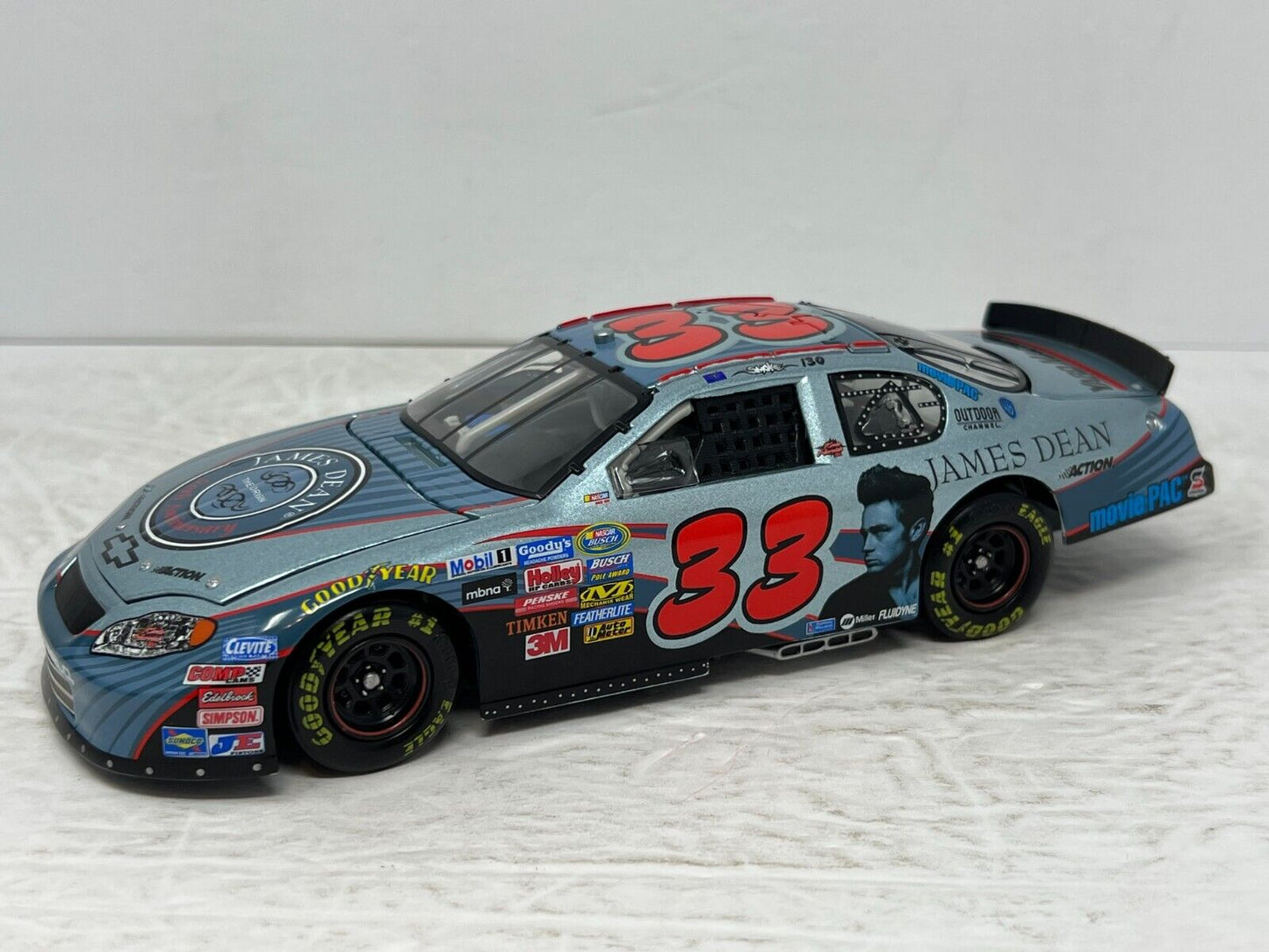 Action Nascar #33 Tony Stewart James Dean 50th GM Dealers 2005 1:24 Diecast