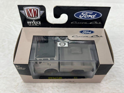 M2 Machines Custom Cab 1970 Ford C-600 1:64 Diecast