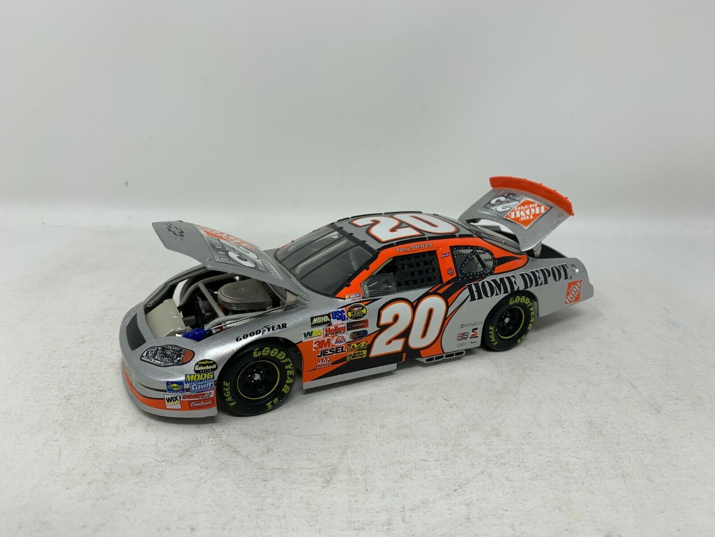 Action Nascar #20 Tony Stewart Home Depot 25th Anniversary 1:24 Diecast