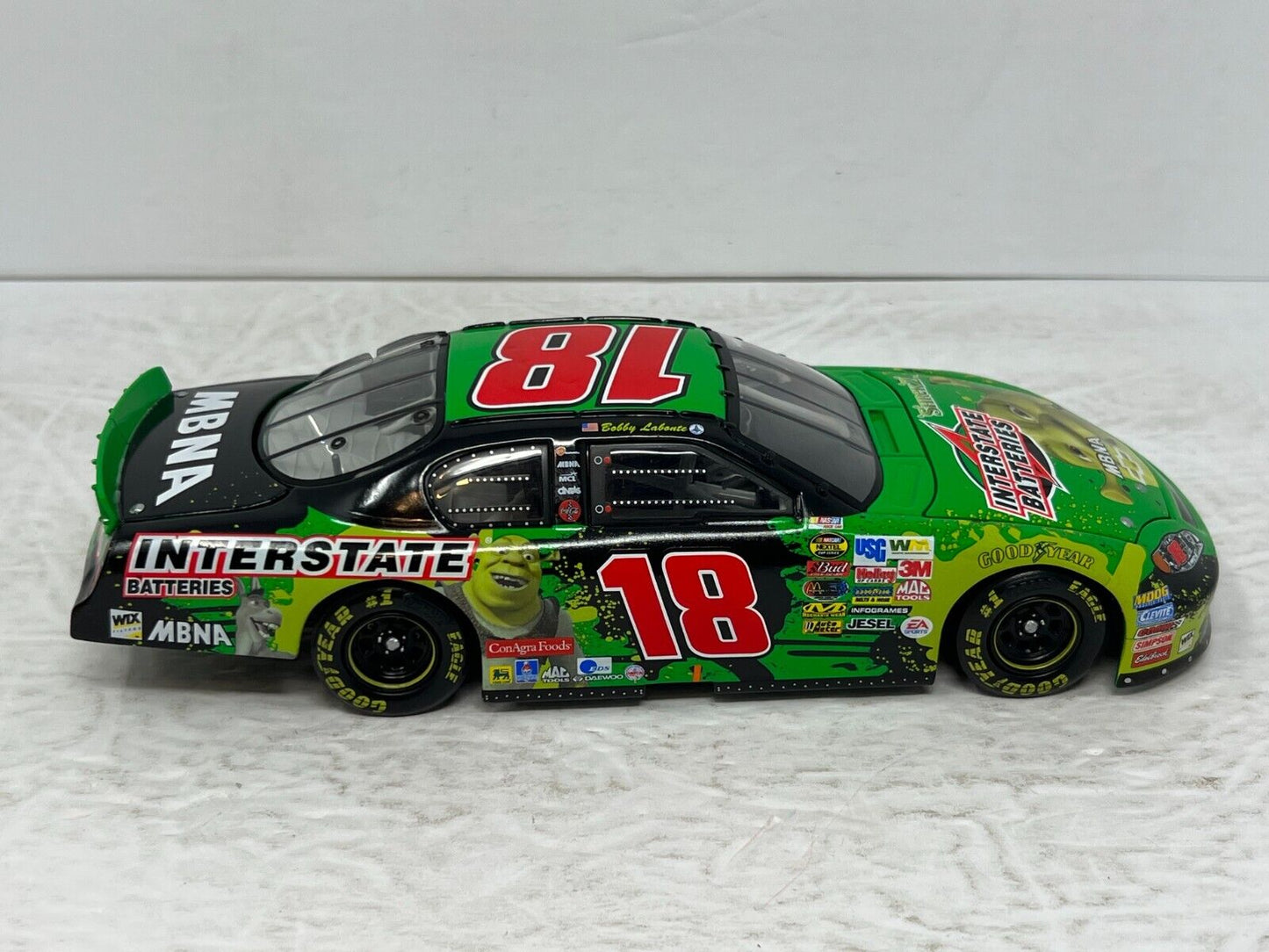 Action Nascar #18 Bobby Labonte Interstate Shrek 2 GM Dealers 2004 1:24 Diecast