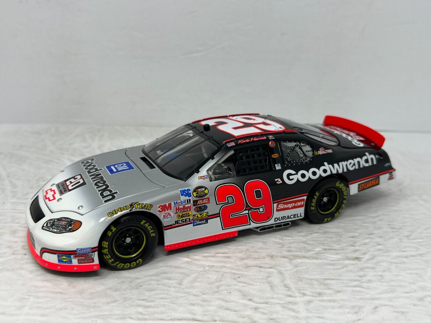 Action Nascar #29 Kevin Harvick 2005 Daytona Special GM Dealers 1:24 Diecast