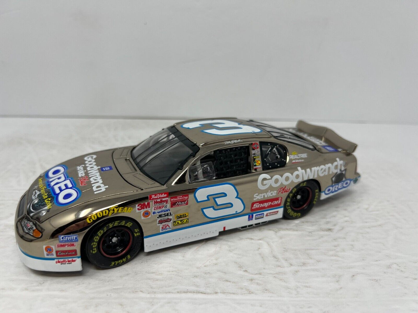 Action Nascar #3 Dale Earnhardt Sr. Oreo Goodwrench GM Dealers 2001 1:24 Diecast