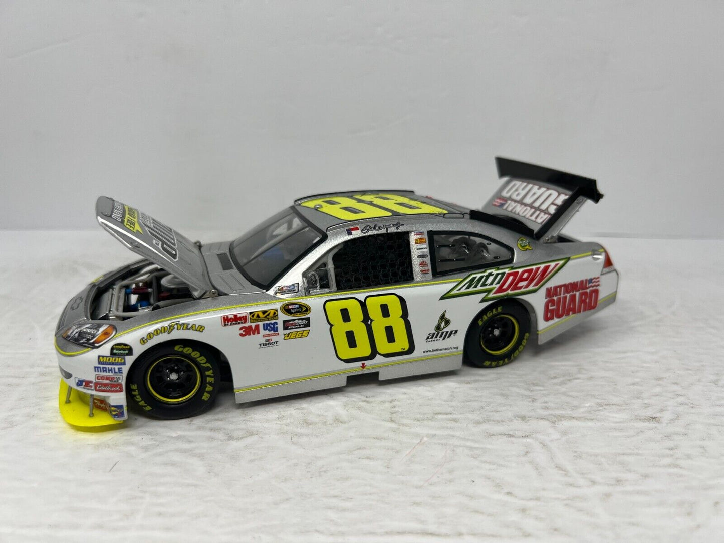 Action Nascar #88 Dale Earnhardt Jr AMP Energy Lightning 2010 Chevy 1:24 Diecast