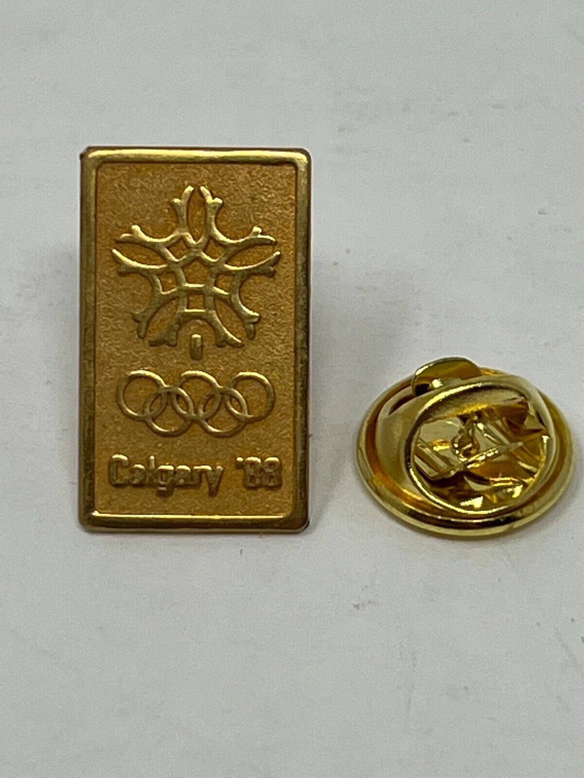 1988 Calgary Winter Games Olympics Lapel Pin