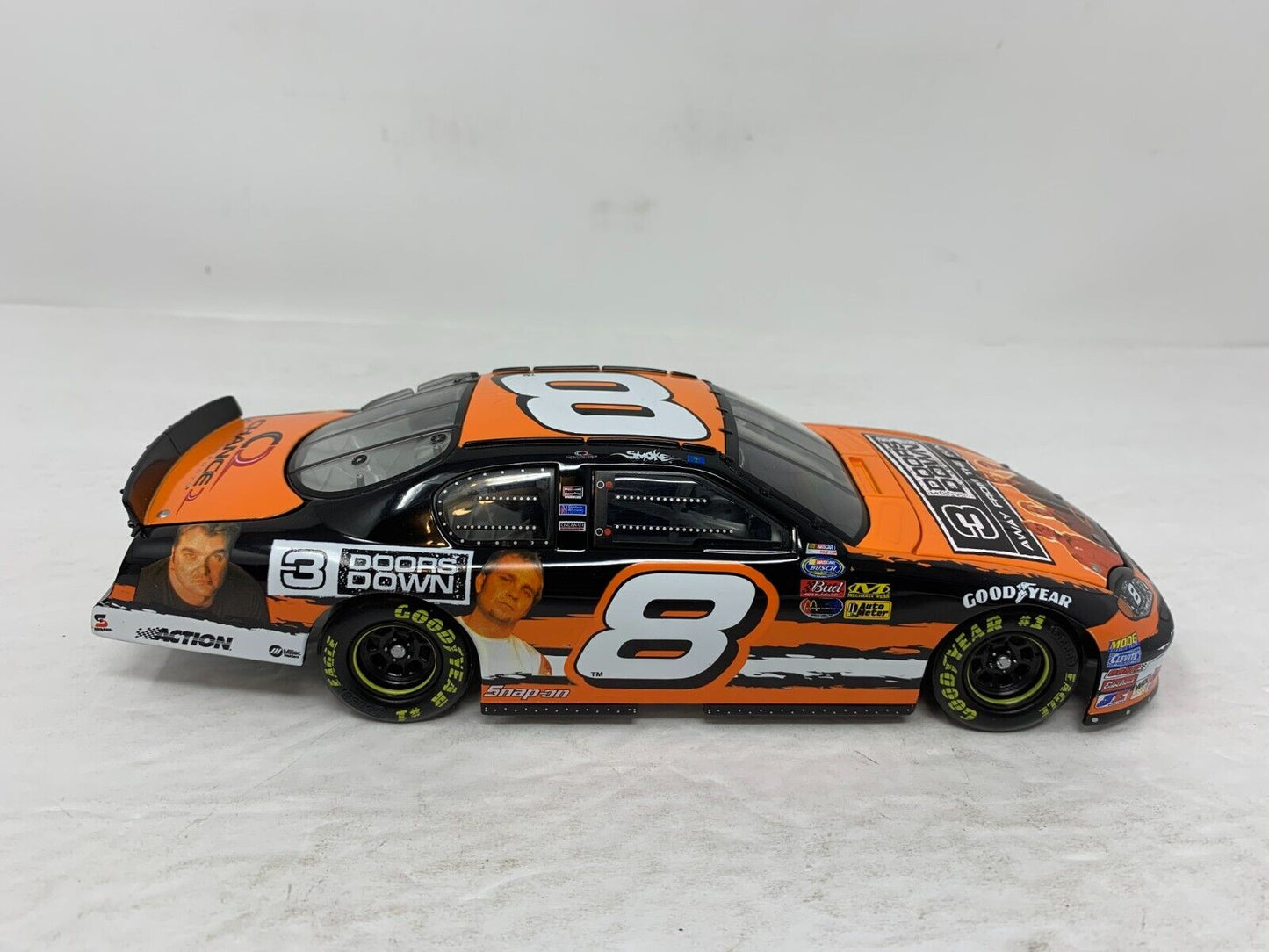 Action Nascar #8 3 Doors Down Tony Stewart 2003 Monte Carlo 1:24 Diecast