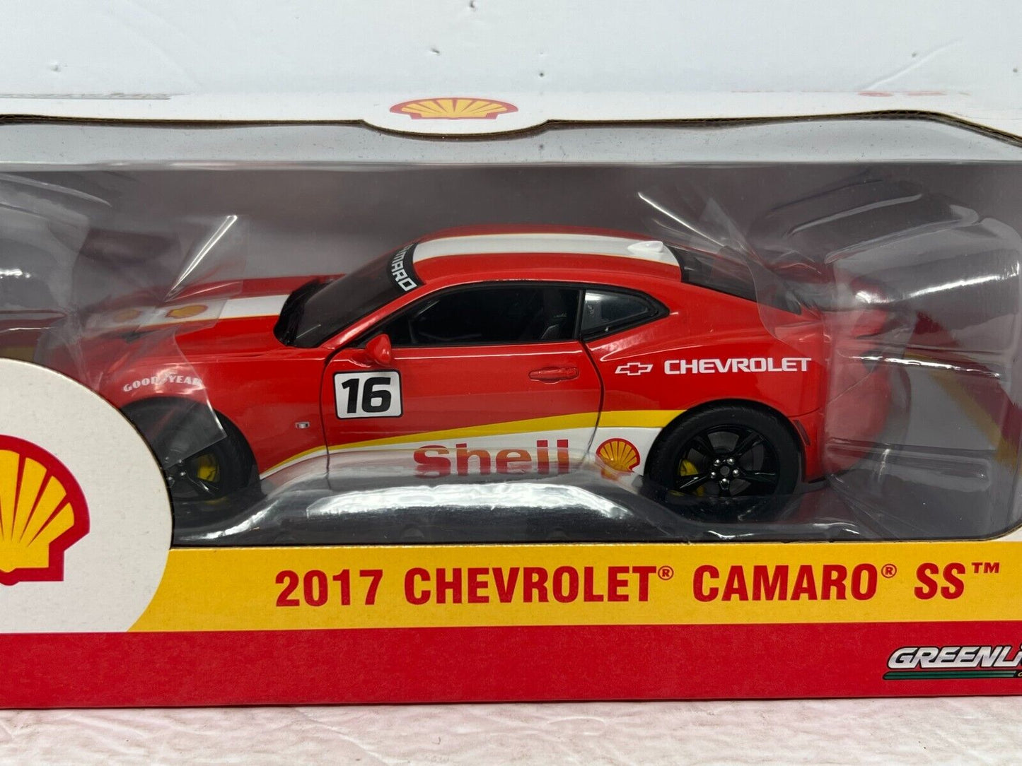 Greenlight Shell 2017 Chevrolet Camaro SS 1:24 Diecast