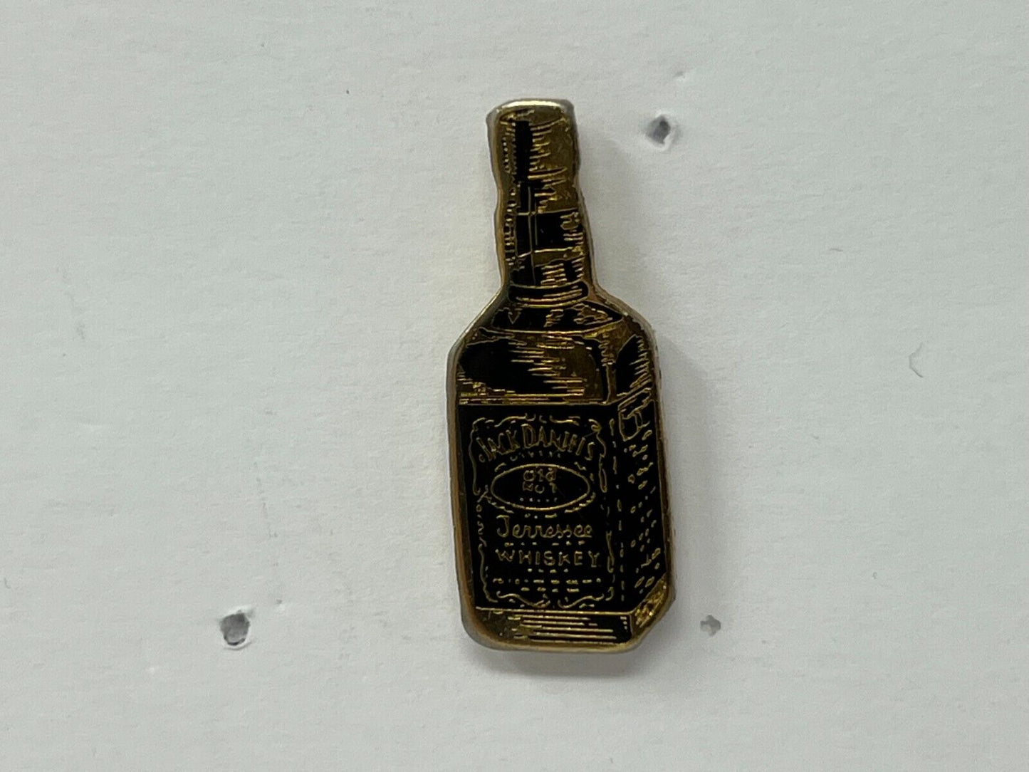 Jack Daniel's Tennessee Whiskey Bottle Beer & Liquor Lapel Pin