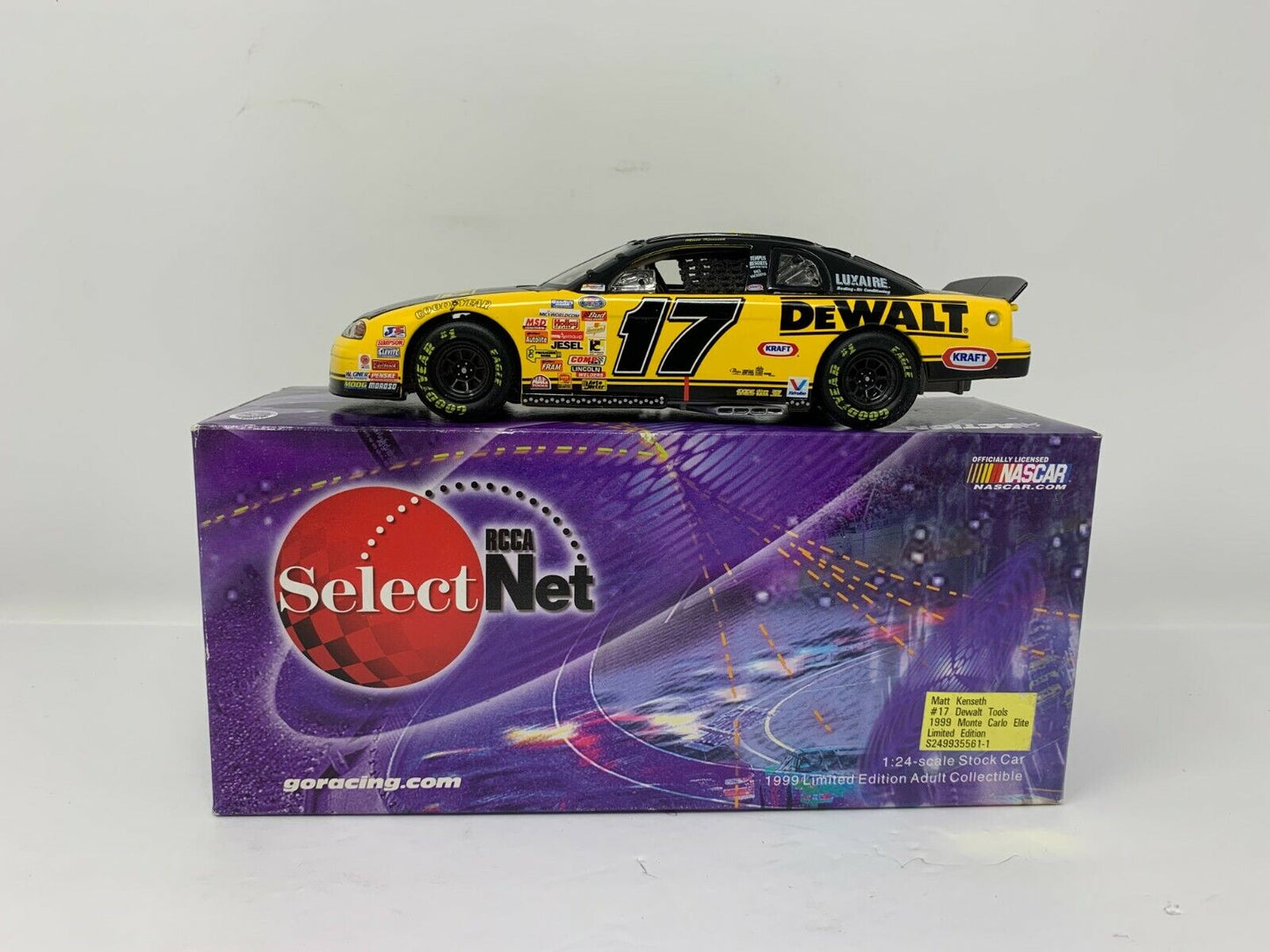 Action RCCA Nascar #17 Matt Kenseth Dewalt Tools Chevy Monte Carlo 1:24 Diecast