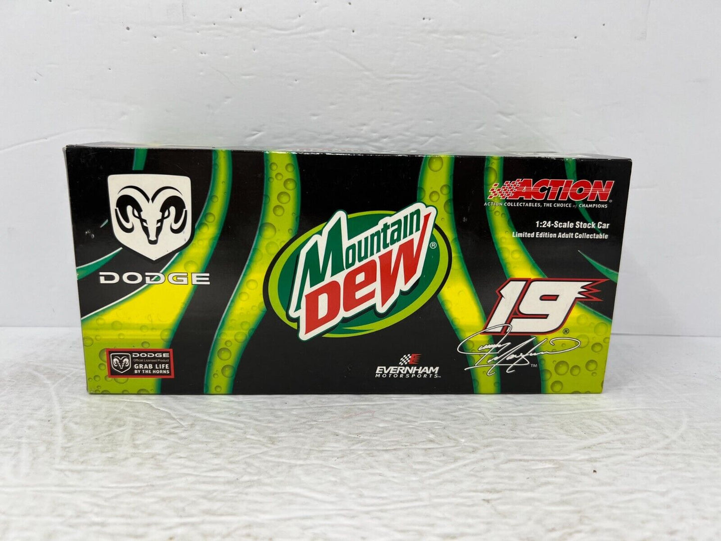 Action Nascar #19 Jeremy Mayfield Dodge Mountain Dew BANK 2003 1:24 Diecast