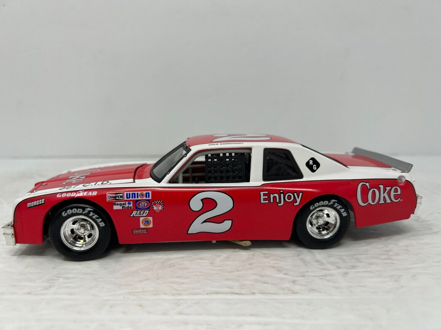 Action Nascar Legendary #2 Dale Earnhardt Sr. Coke 1980 Ventura 1:24 Diecast