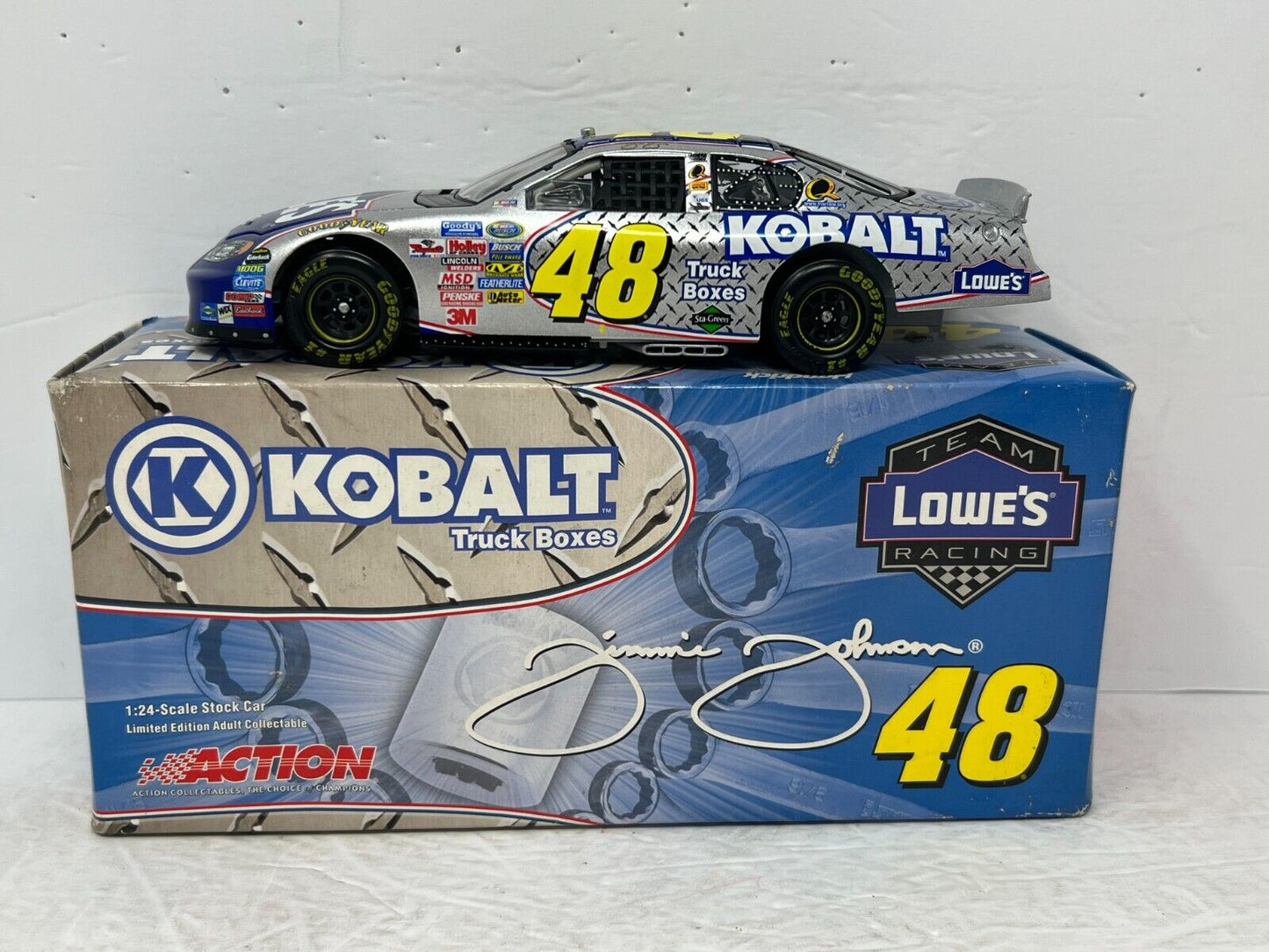 Action Nascar #48 Jimmie Johnson Lowe's Kobalt Truck Box 2005 Chevy 1:24 Diecast