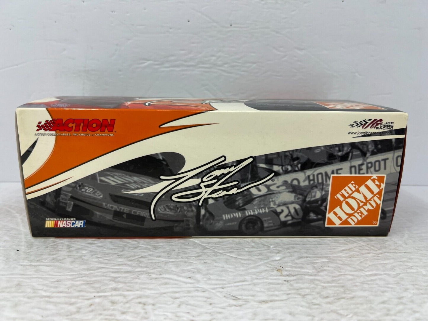 Action Nascar #20 Tony Stewart Home Depot Reverse Paint 2004 Chevy 1:24 Diecast