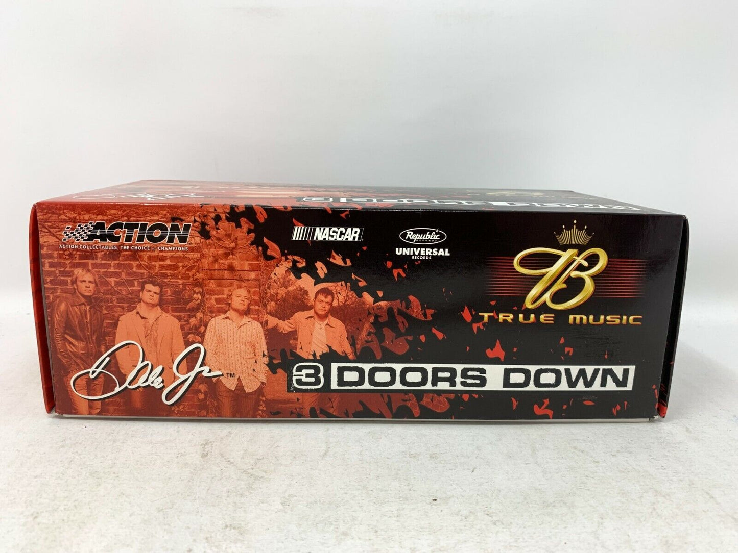 Action Nascar #8 Dale Earnhardt Jr. Budweiser Chevy 3 Doors Down 1:24 Diecast