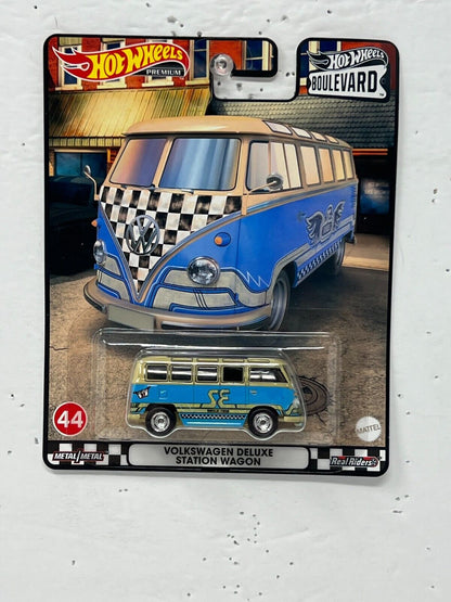 Hot Wheels Premium Boulevard Volkswagen Deluxe Station Wagon 1:64 Diecast