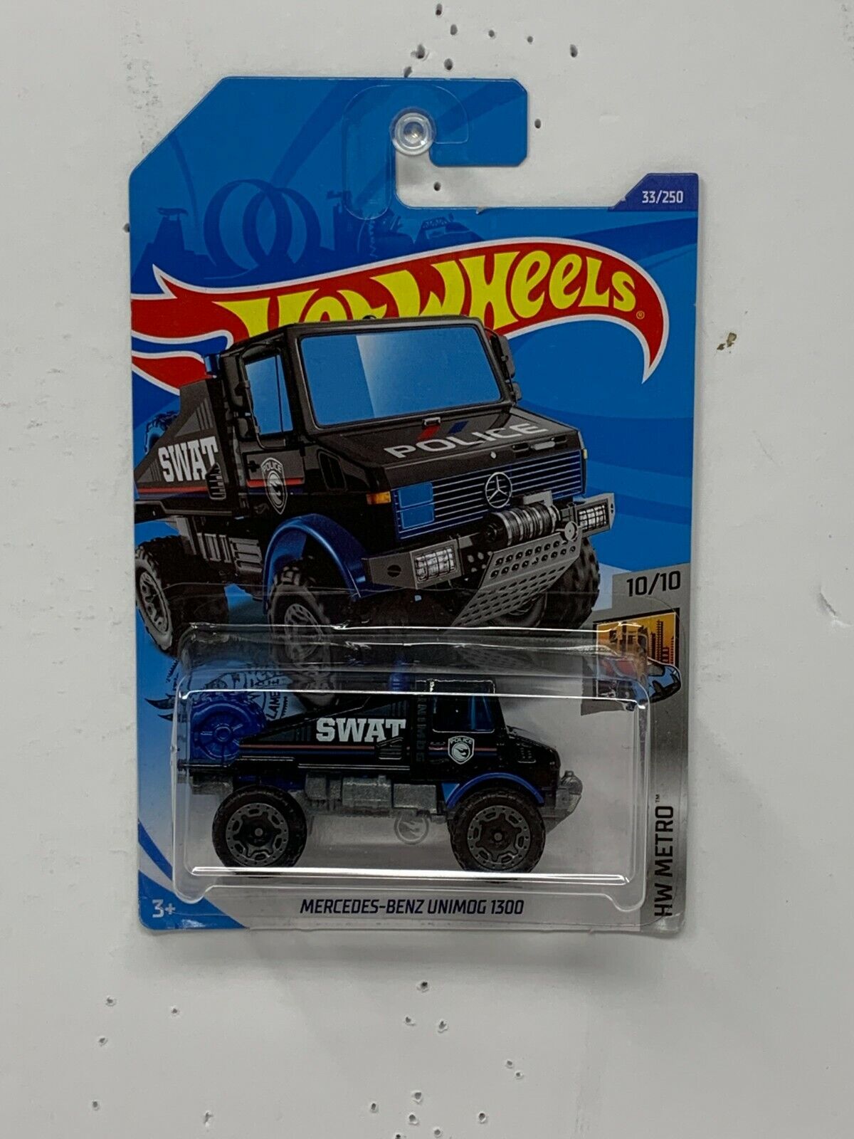 Hot Wheels Treasure Hunts HW Metro Mercedes-Benz Unimog 1300 1:64 Diecast