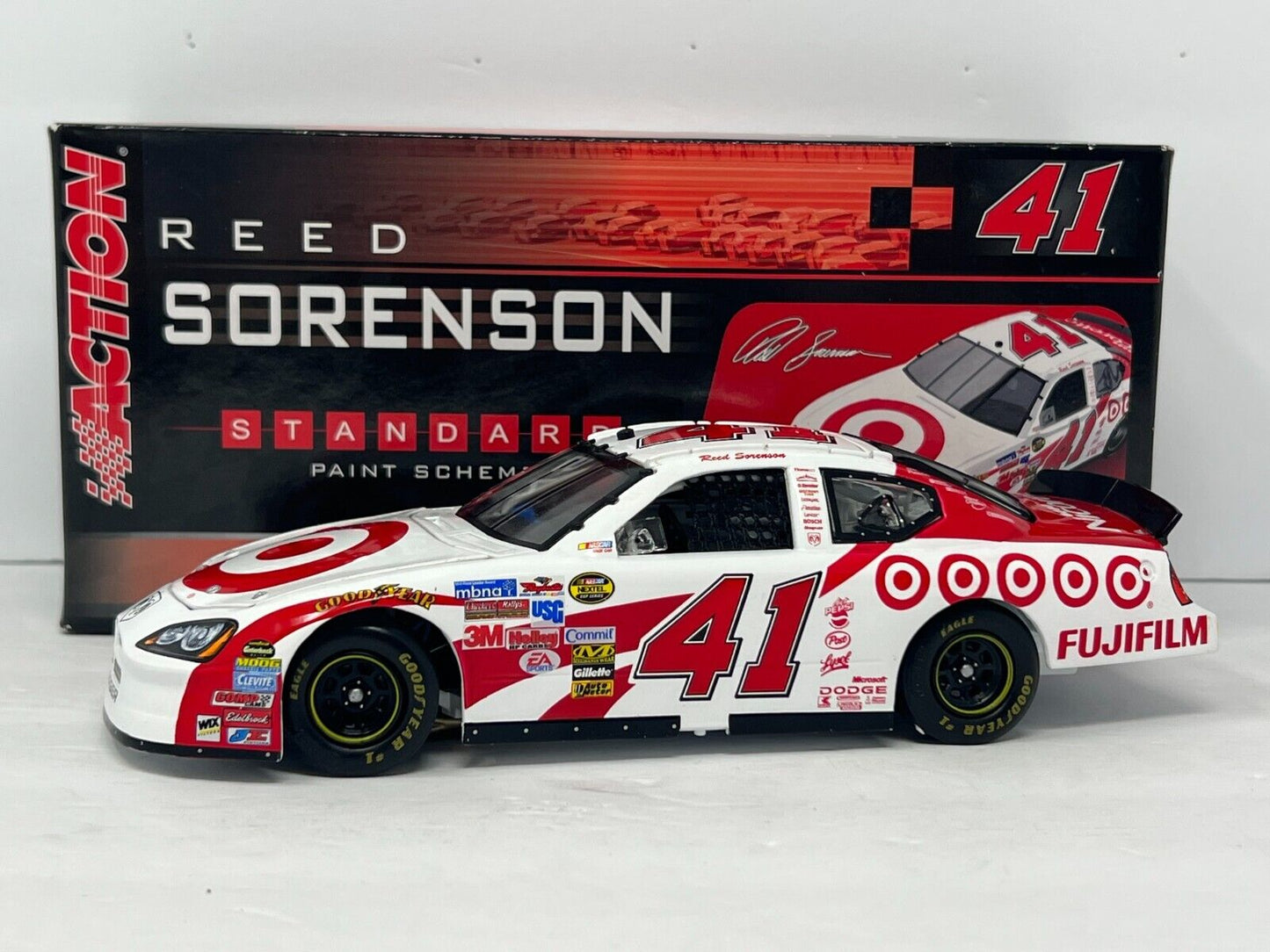 Action Nascar #41 Reed Sorenson Target 2006 Dodge Charger 1:24 Diecast