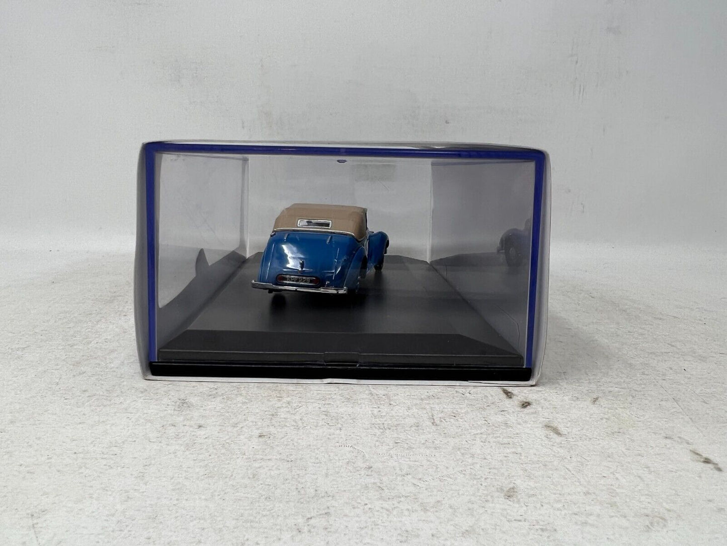 Oxford Diecast Armstrong Siddeley Hurricane Closed Bluebird Blue 1:43 Diecast