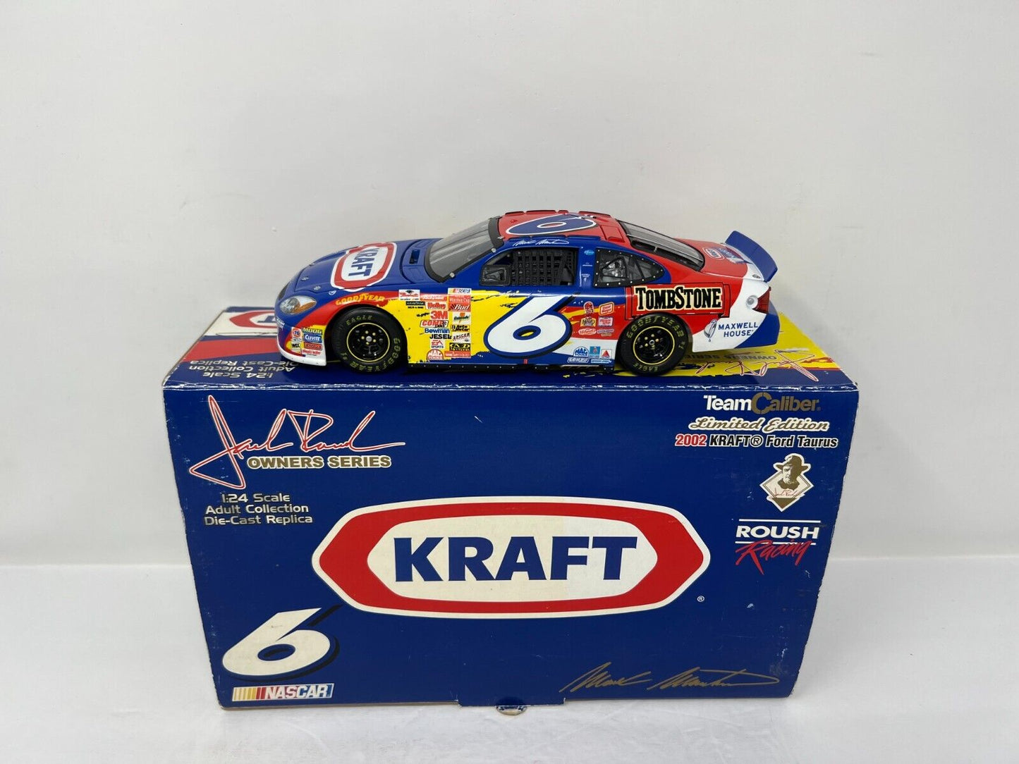 Team Caliber Owners Nascar #6 Mark Martin Kraft 2002 Ford Taurus 1:24 Diecast