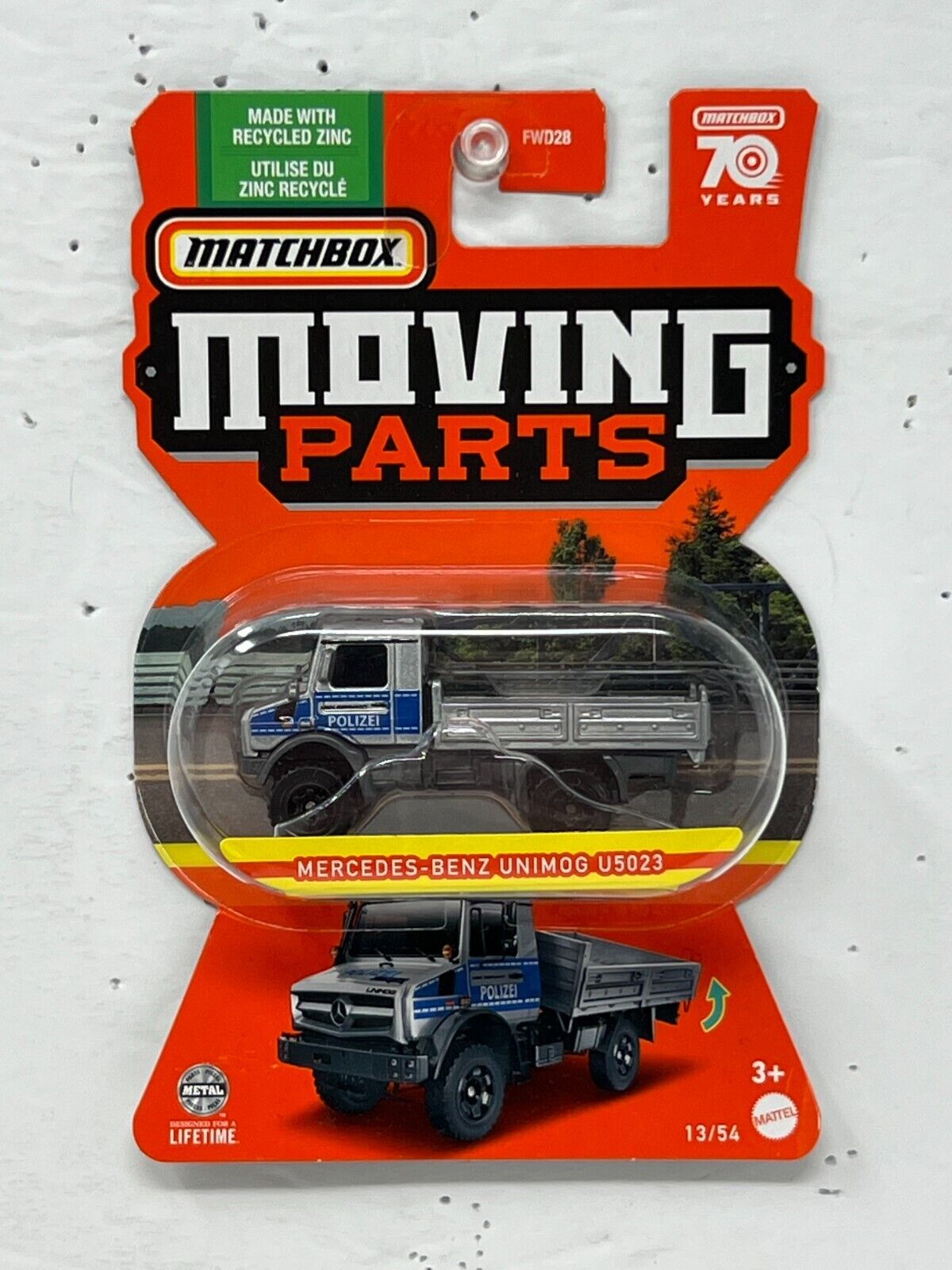 Matchbox Moving Parts Mercedes-Benz Unimog U5023 1:64 Diecast