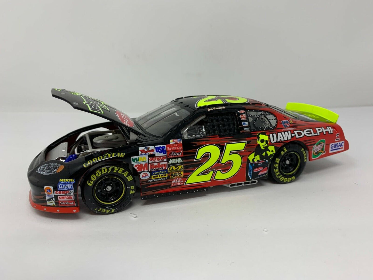 Action Nascar RCCA Joe Nemechek #25 UAW Delphi Uncle Kracker Chevy 1:24 Diecast