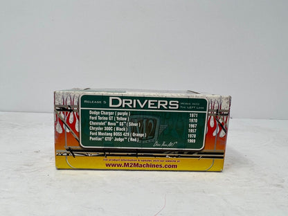 M2 Machines Auto-Drivers 1957 Chrysler 300C 1:64 Diecast