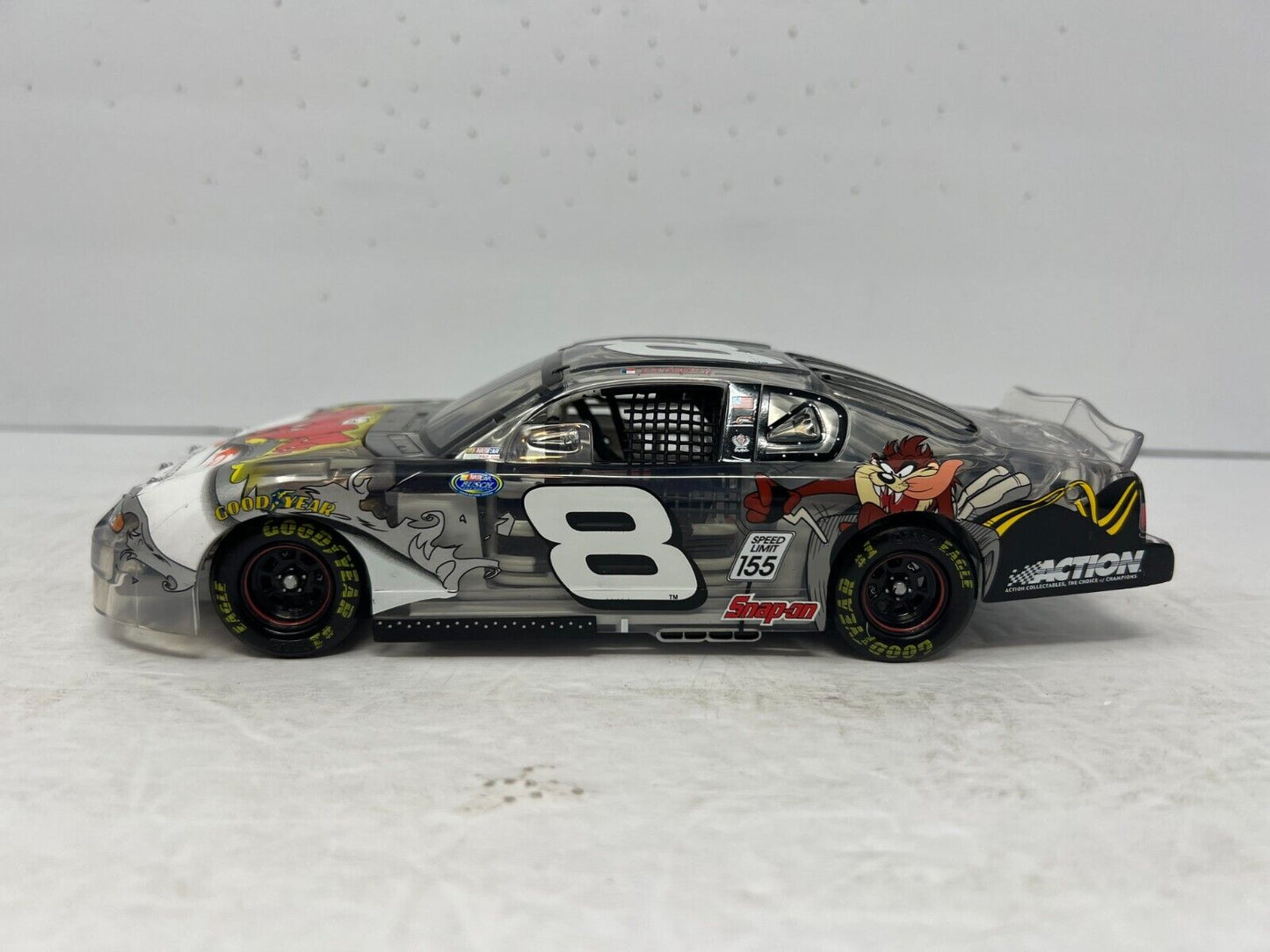 Action Nascar #8 Dale Earnhardt Jr. Looney Tunes 2002 Monte Carlo 1:24 Diecast