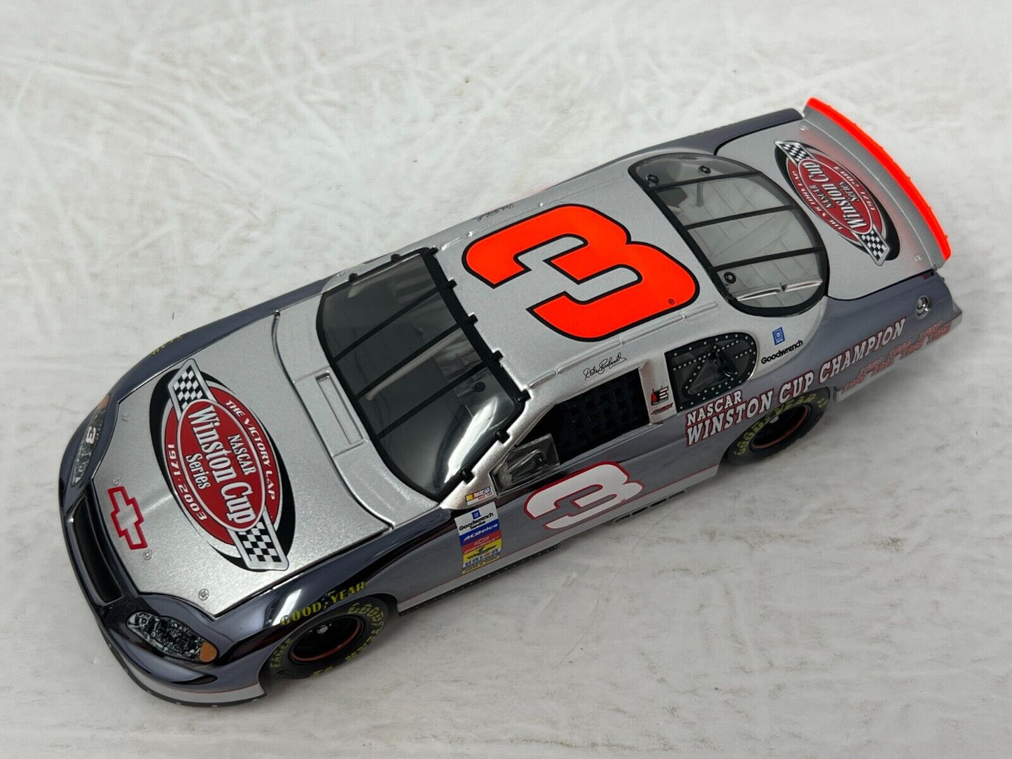 Action Nascar Dale Earnhardt Sr. Victory Lap 7x Champion GM Dealers 1:24 Diecast