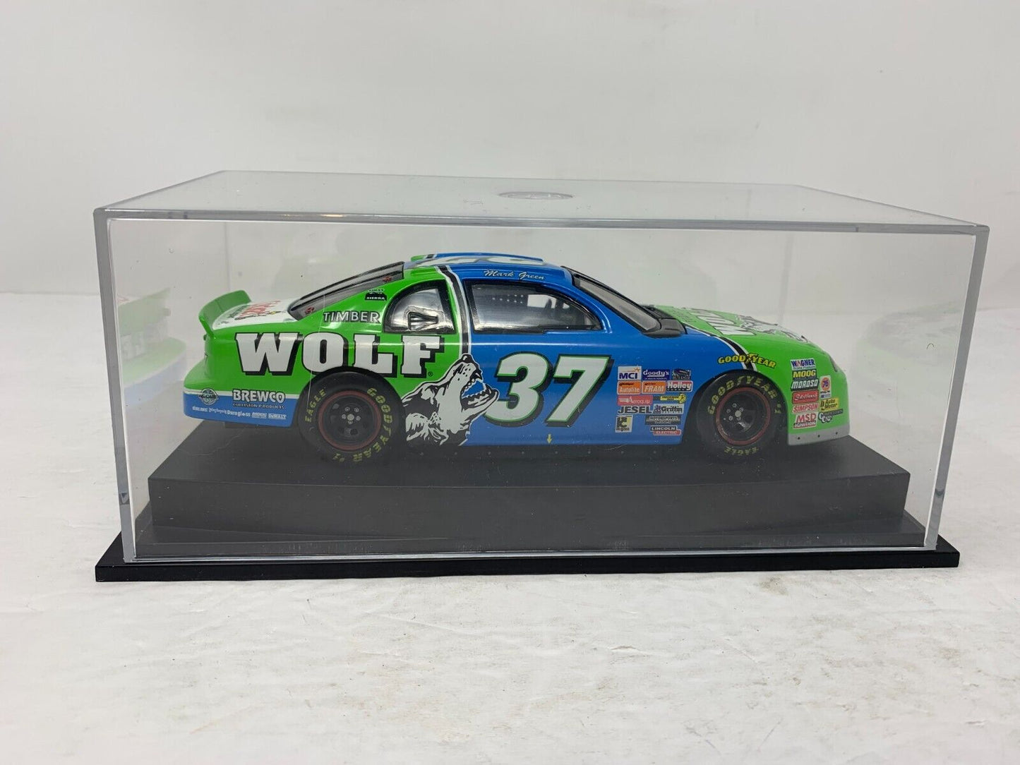 Revell Nascar #37 Mark Green Timberwolf 1997 Chevrolet Monte Carlo 1:24 Diecast