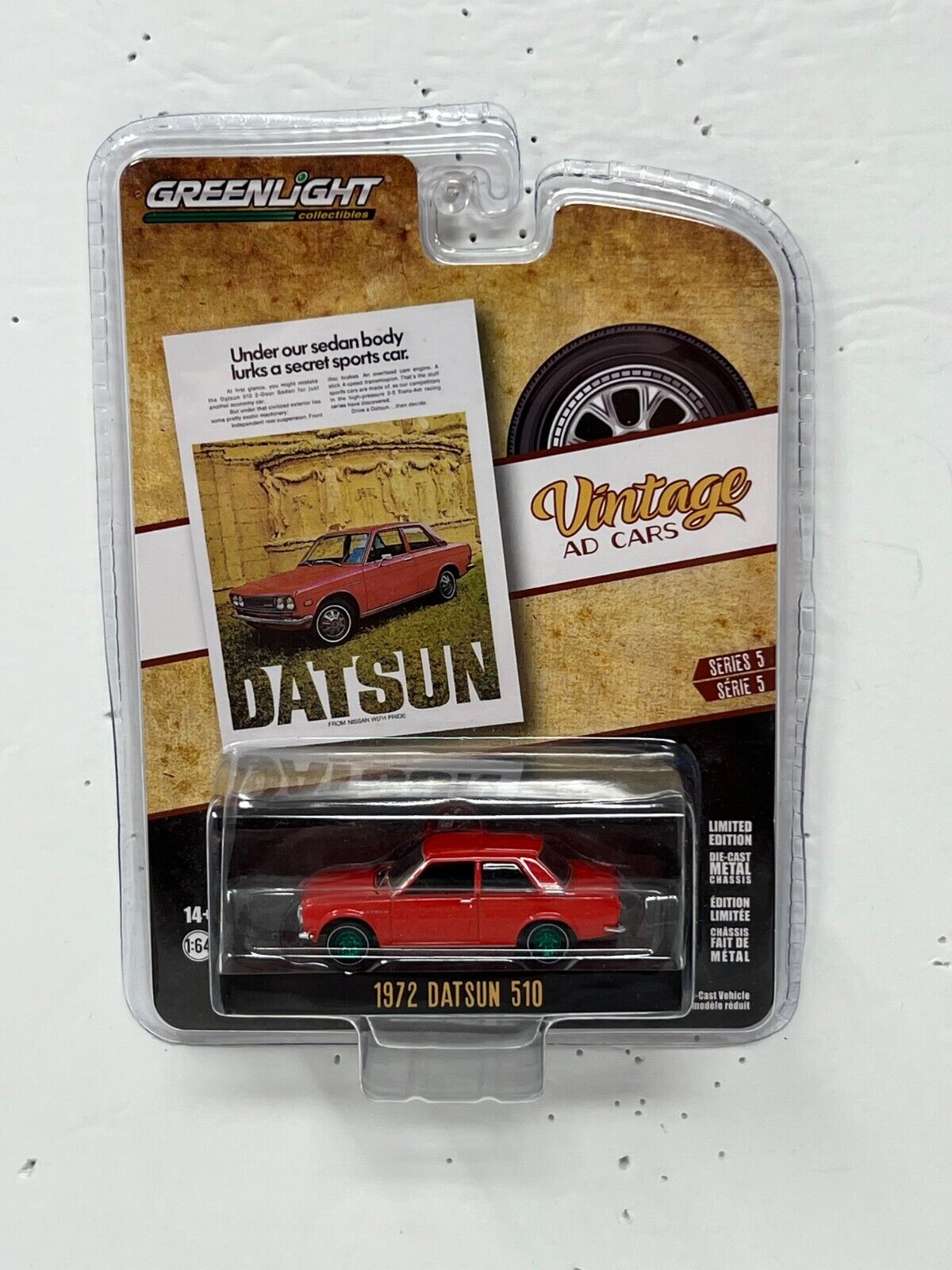 Greenlight Vintage AD Cars 1972 Datsun 510 GREEN MACHINE 1:64 Diecast
