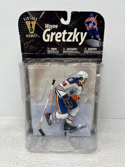 McFarlane NHL Legends 8 Wayne Gretzky Edmonton Oilers Chase Variant Figure