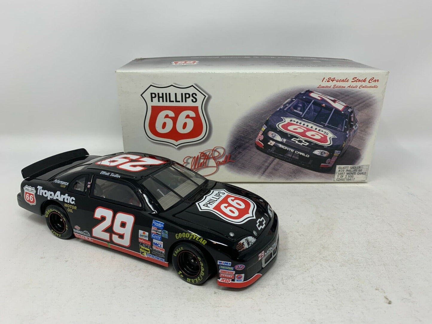 Action Nascar #29 Elliott Sadler Phillips 66 Chevy Monte Carlo 1997 1:24 Diecast