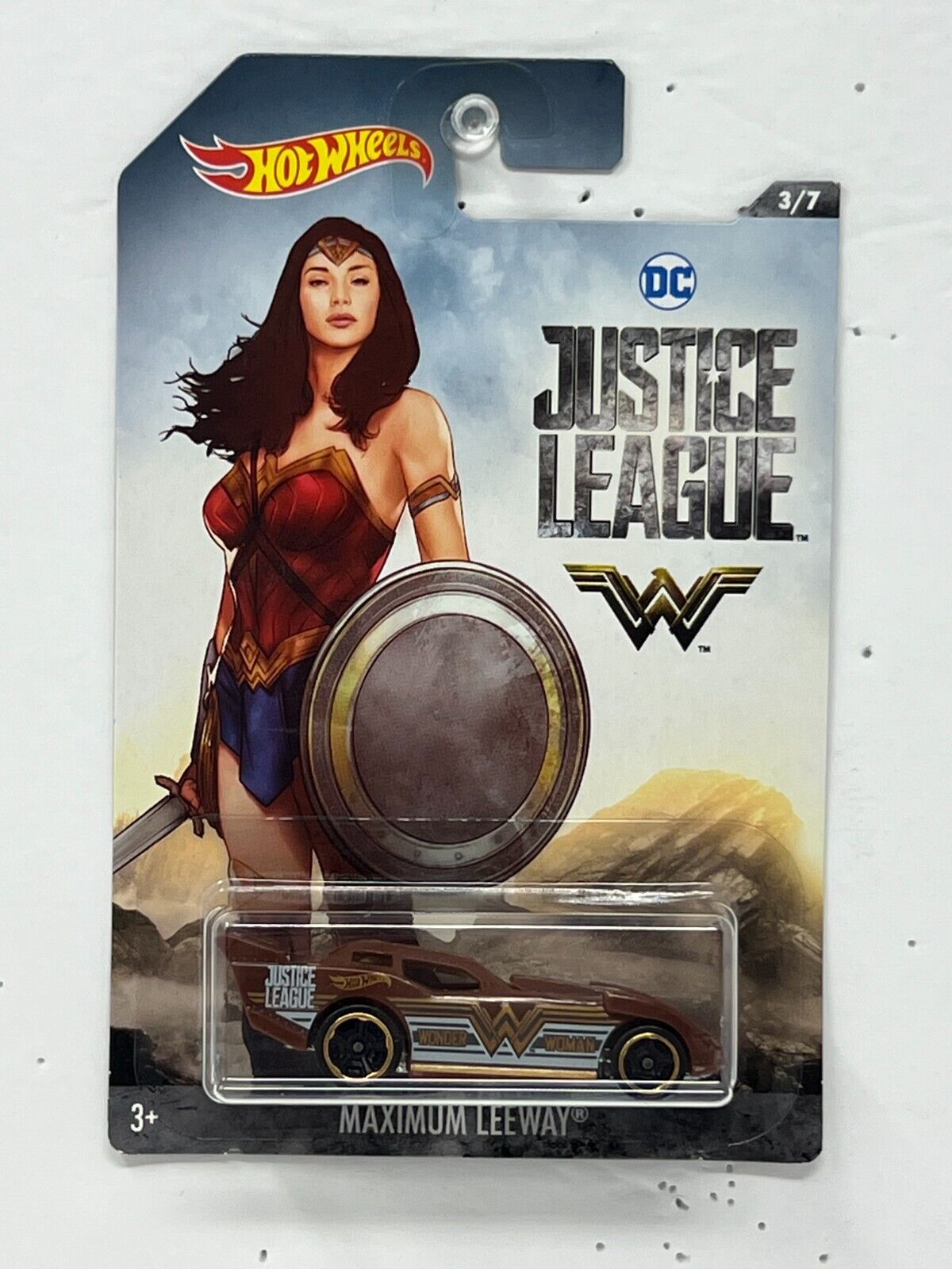 Hot Wheels DC Justice League Wonder Woman Maximum Leeway 1:64 Diecast