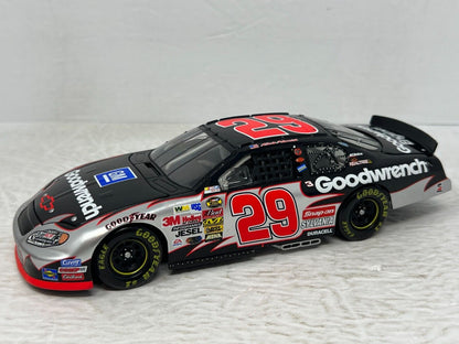 Action Nascar #29 Kevin Harvick GM Goodwrench GM Dealers 2004 Chevy 1:24 Diecast