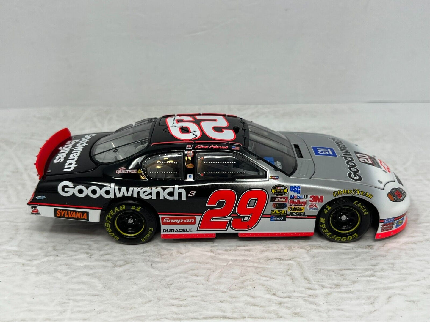 Action Nascar #29 Kevin Harvick 2005 Daytona Special GM Dealers 1:24 Diecast