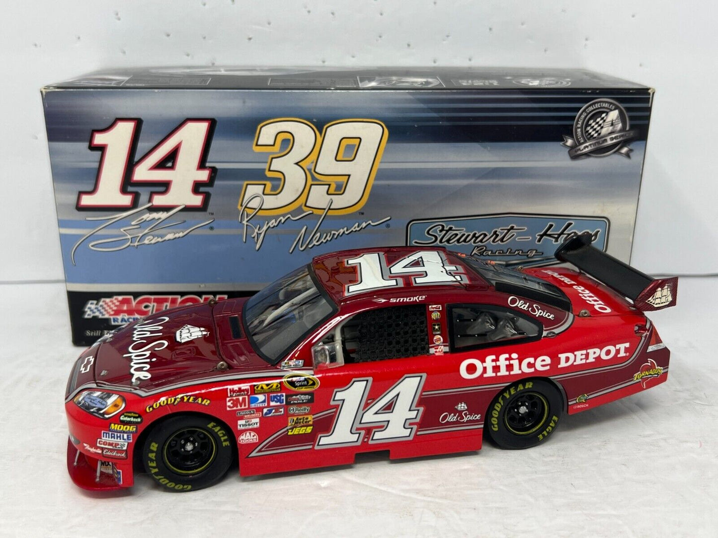 Action Nascar #14 Tony Stewart Old Spice 2010 Impala 1:24 Diecast