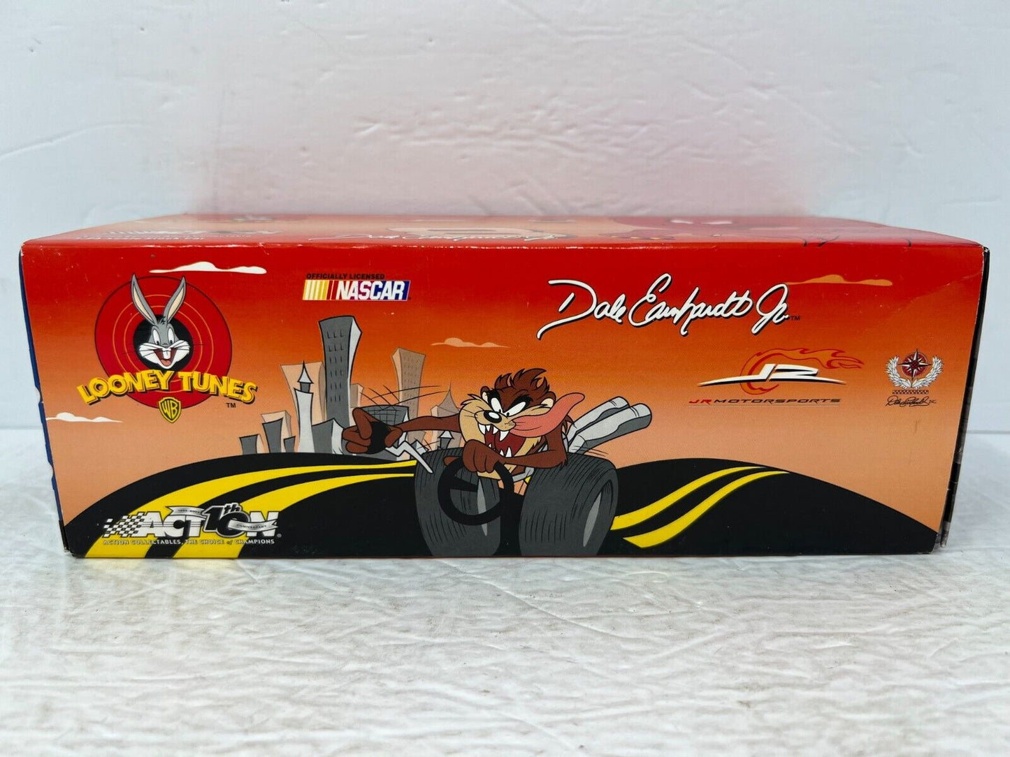 Action Nascar #8 Dale Earnhardt Jr. Looney Tunes Rematch GM Dealers 1:24 Diecast