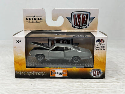 M2 Machines Detroit-Muscle 1970 Ford Torino Cobra CHASE 1:64 Diecast