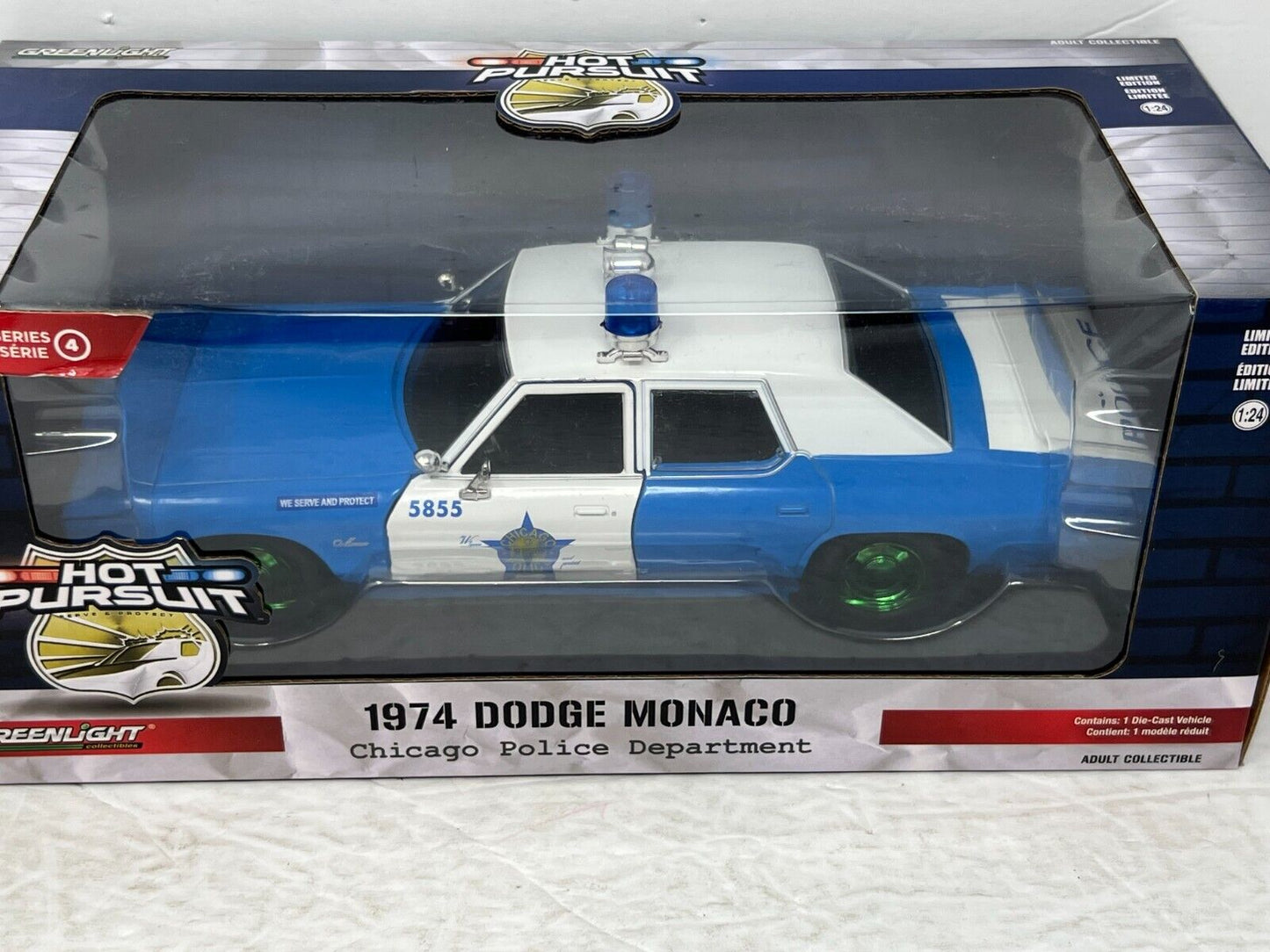 Greenlight Hot Pursuit Chicago Police 74 Dodge Monaco GREEN MACHINE 1:24 Diecast