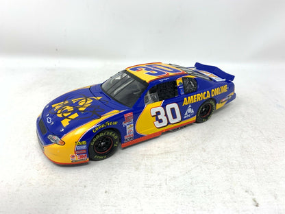 Action Nascar #30 Jeff Green AOL 2002 Monte Carlo 1:24 Diecast Track Auto