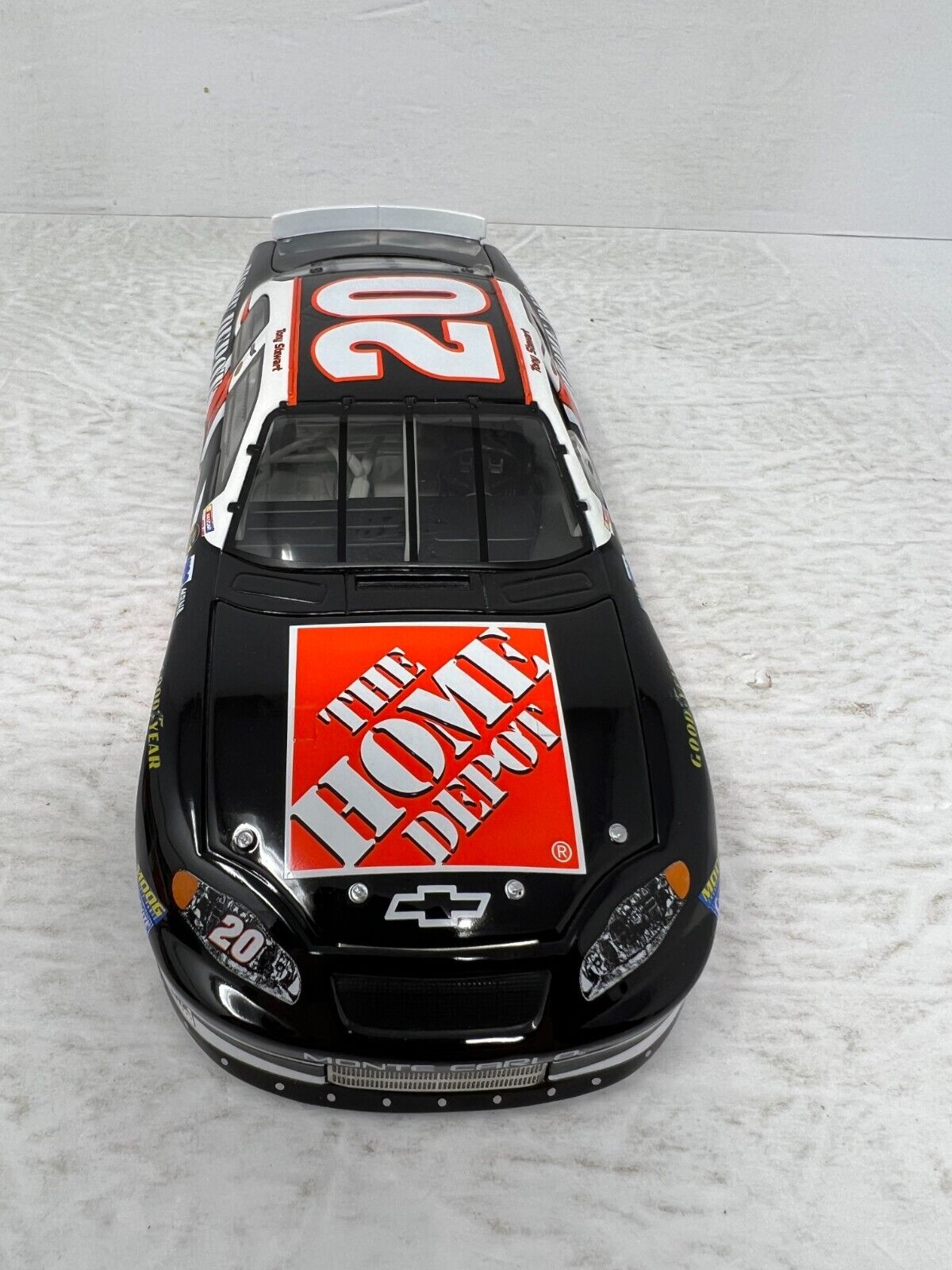 Action Nascar #20 Tony Stewart Home Depot Reverse Paint 2004 Chevy 1:24 Diecast