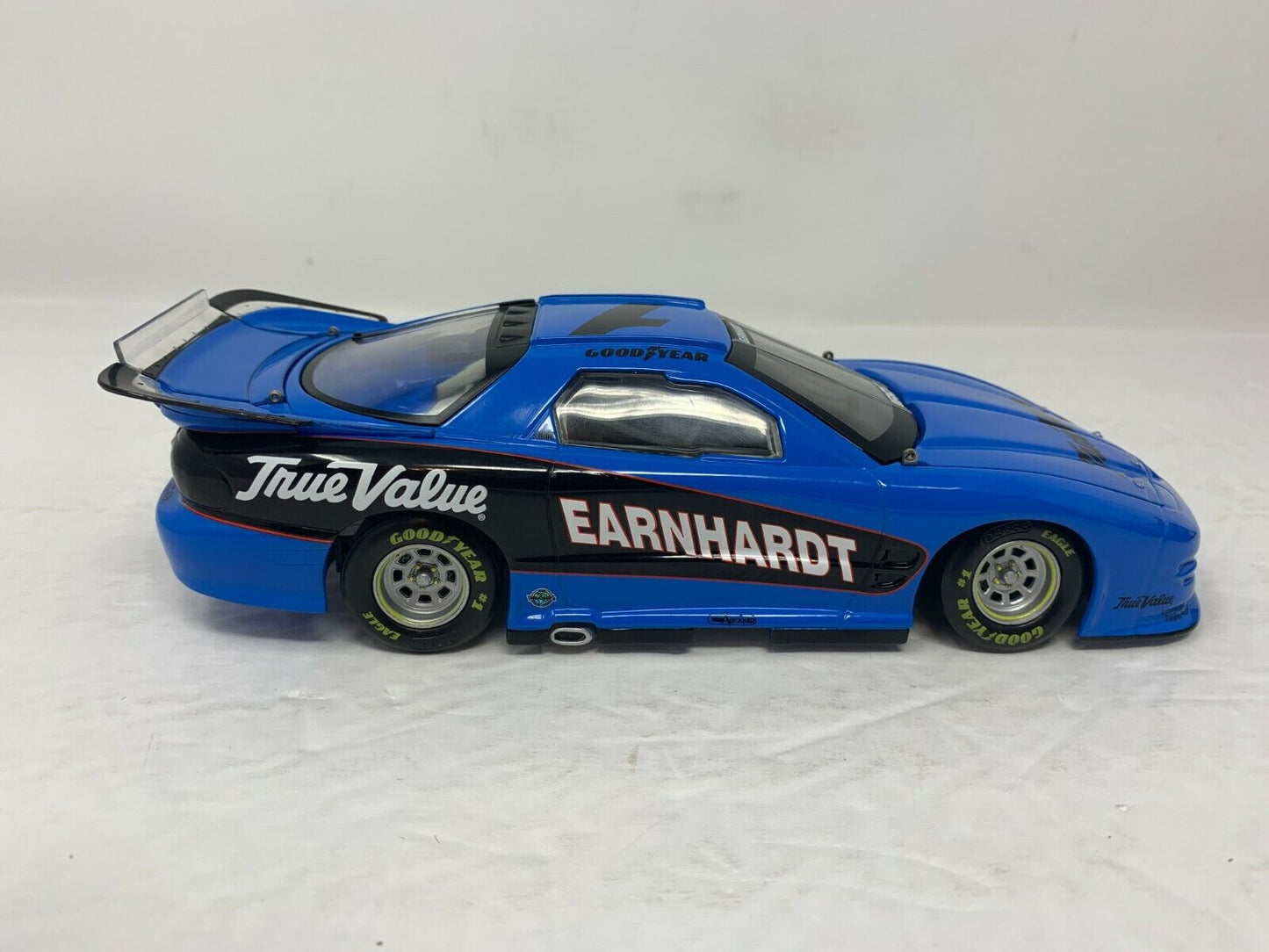 Action Nascar #1 Dale Earnhardt Sr. True Value IROC Firebird Xtreme 1:24 Diecast