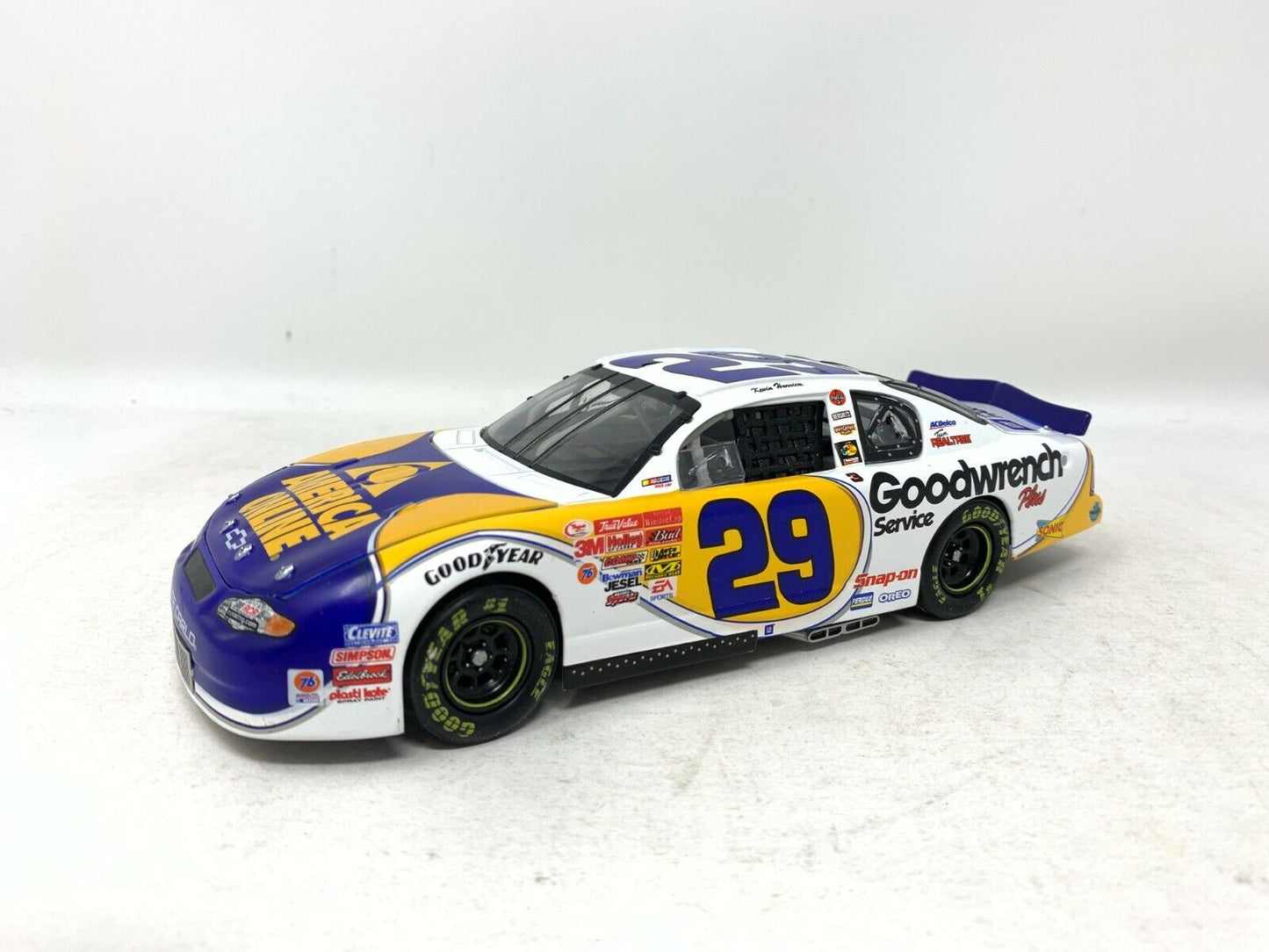 Action Nascar #29 Kevin Harvick GM Goodwrench AOL 2001 Monte Carlo 1:24 Diecast