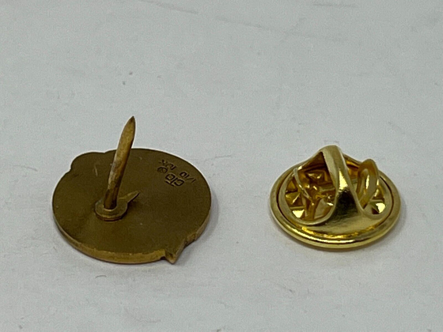 Esso 100% Gas & Oil Lapel Pin 1/10 10K Gold