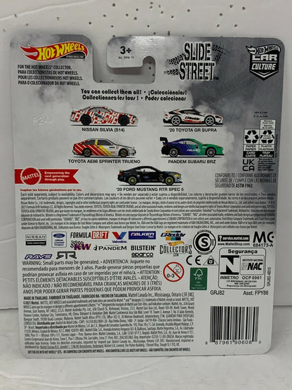 Hot Wheels Premium Slide Street Nissan Silvia (S14) Real Riders 1:64 Diecast