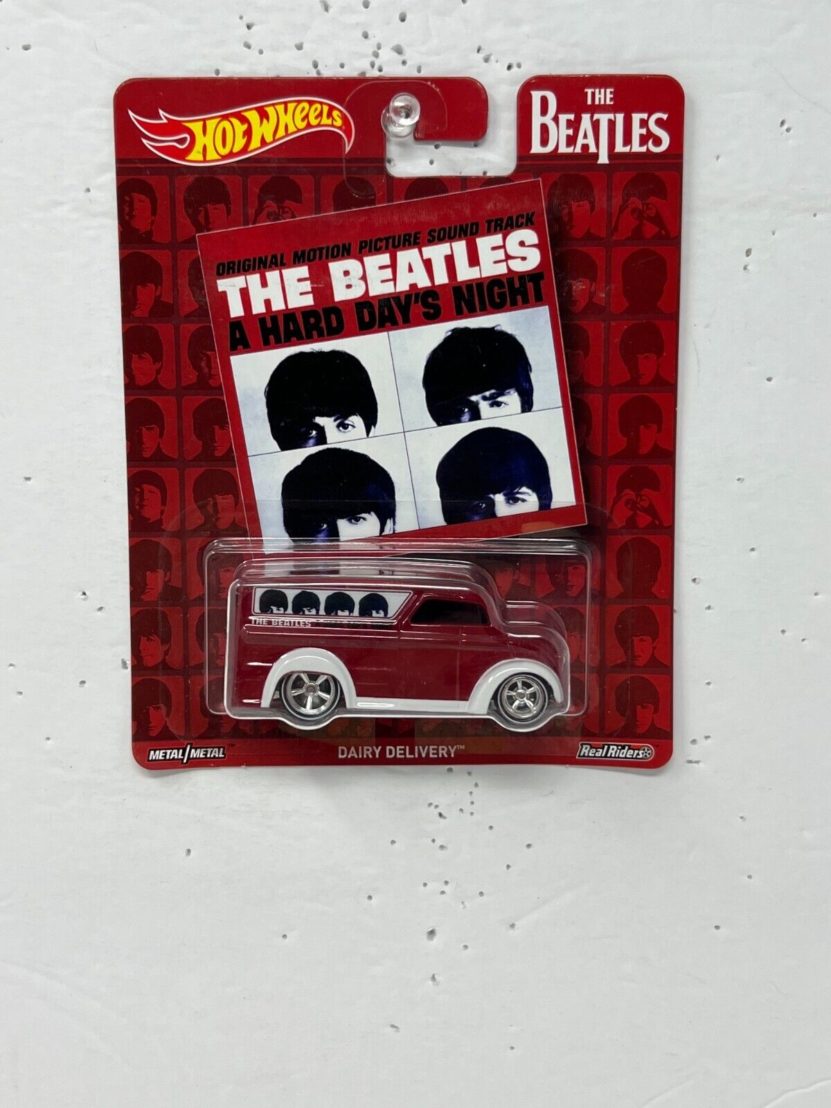 Hot Wheels The Beatles Dairy Delivery Real Riders 1:64 Diecast