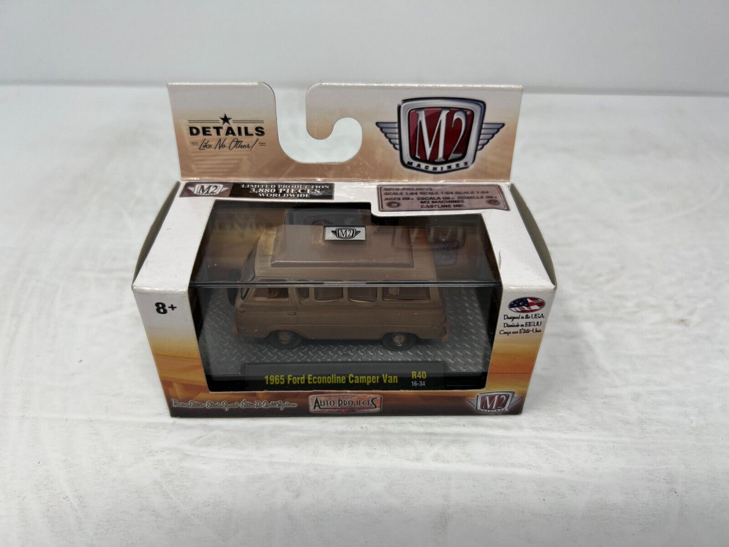 M2 Machines Auto-Projects 1965 Ford Econoline Camper Van R40 1:64 Diecast