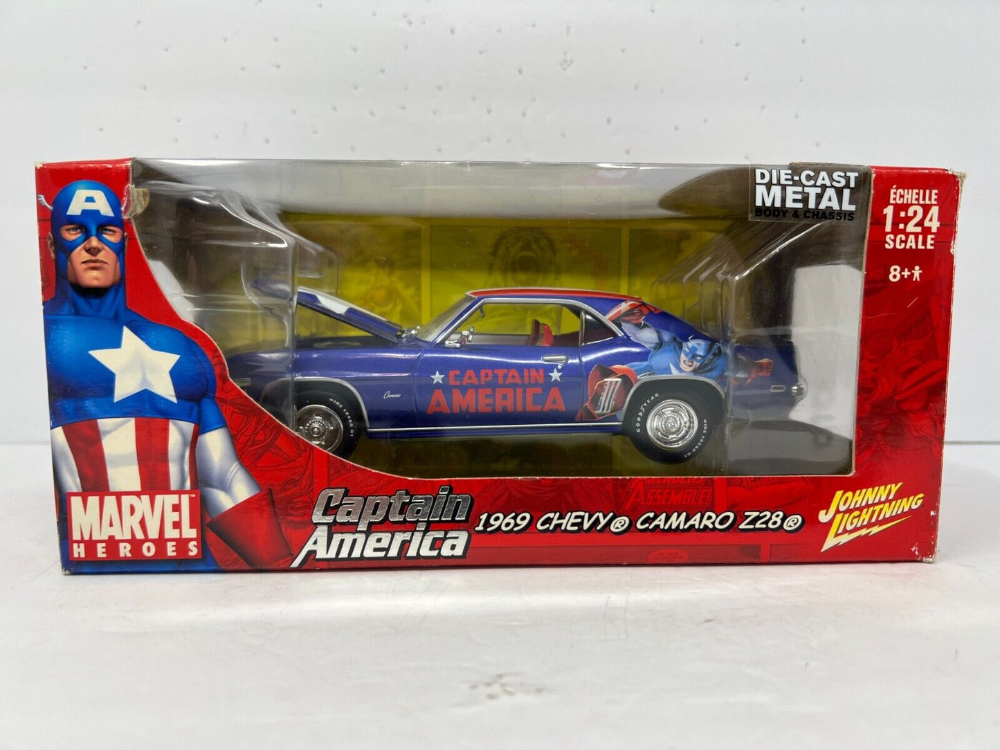 Johnny Lightning Marvel Captain America 1969 Chevy Camaro Z28 1:24 Diecast